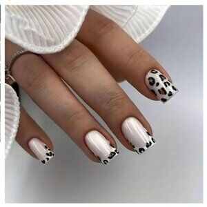 NWT Press On Nails Leopard Print Fall Brown White Black Fake False Nails